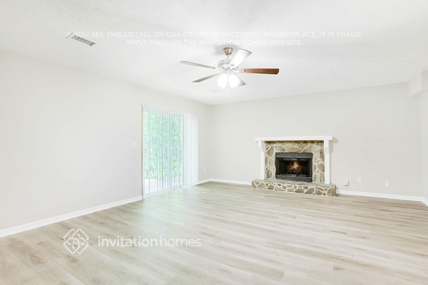 Building Photo - 2413 Leslie Brook Dr