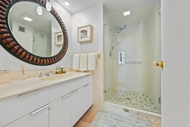 Building Photo - 3475 S Ocean Blvd