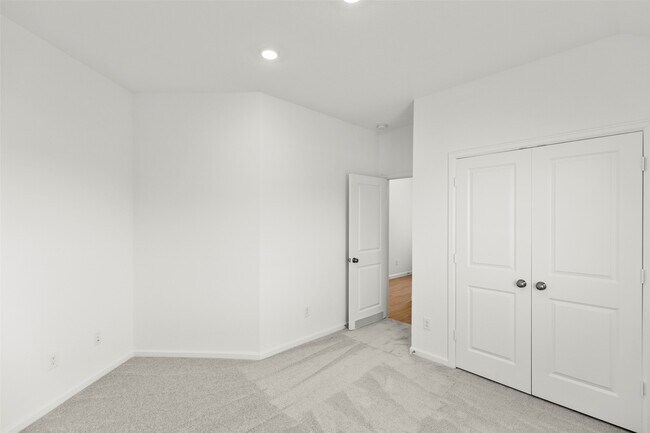 Building Photo - 30314 Tall Fescue Dr