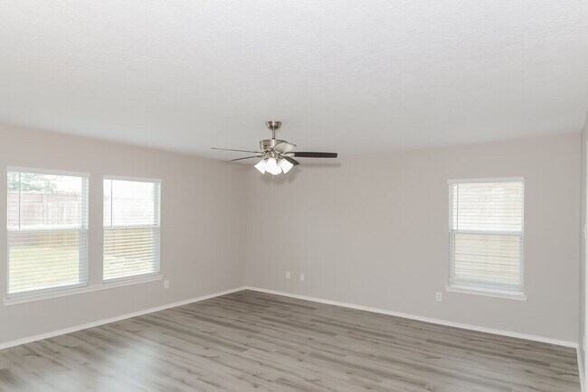 Building Photo - 7318 Cypress Pr Dr