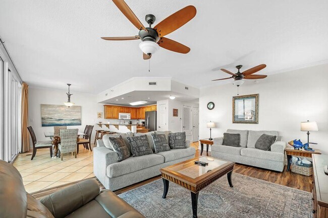 Primary Photo - 1524 W Beach Blvd