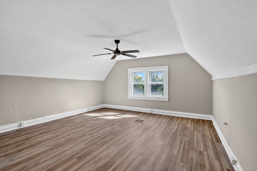 Building Photo - 4152 Delmar Blvd