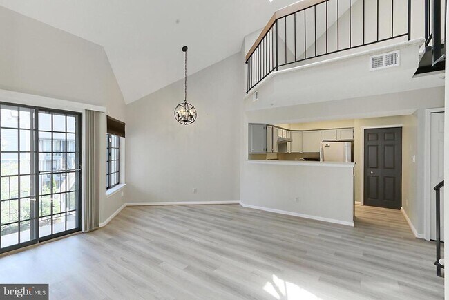 Building Photo - 7005 Birkenhead Pl