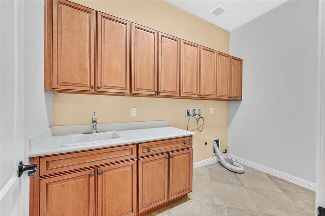 Building Photo - Stunning 1-story home in the prestigious C...