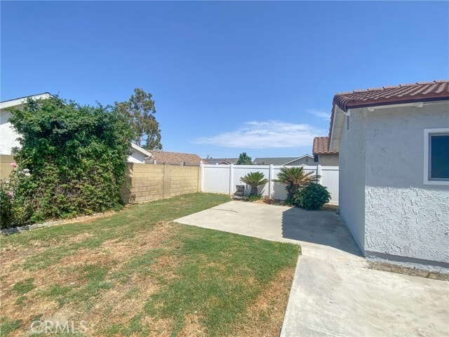 Building Photo - 10427 La Despensa Ave