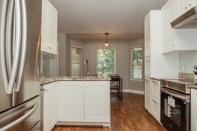 Building Photo - 2813 Atoka Trail