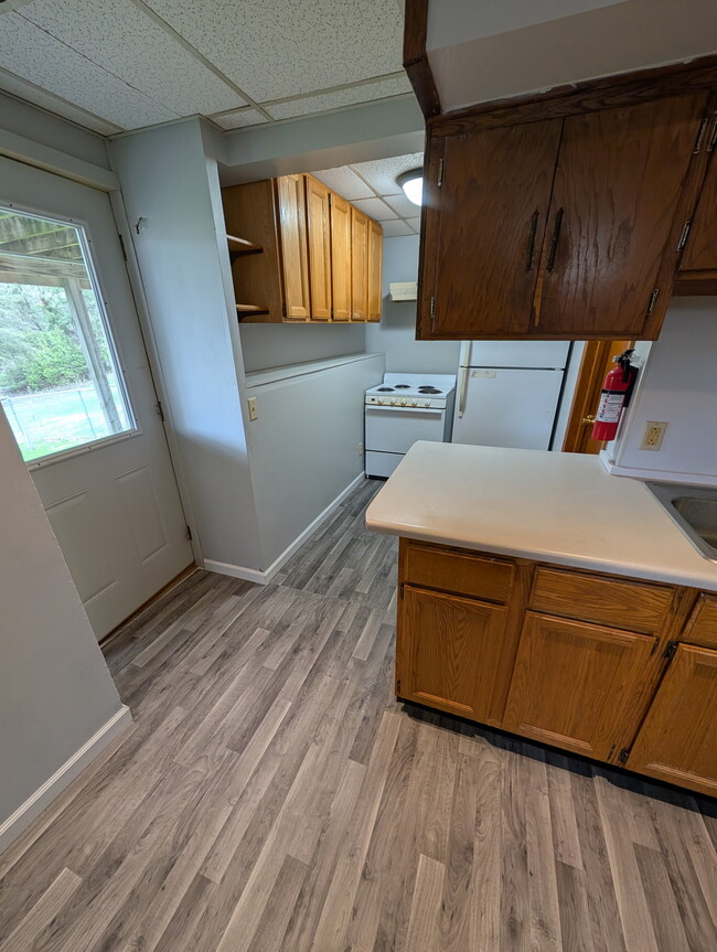 Building Photo - 111 James Ave