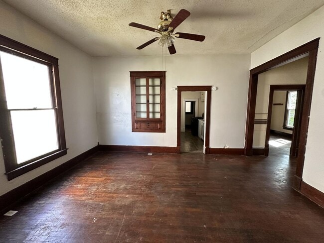 Building Photo - Available Home for Rent