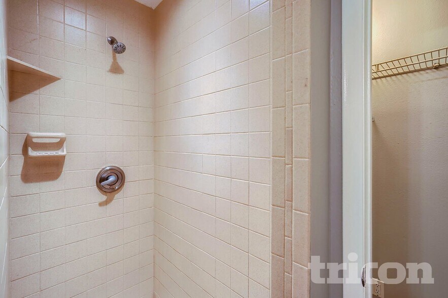 Building Photo - 6666 56th Ave N