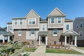 Building Photo - 4637 Bradley Cir