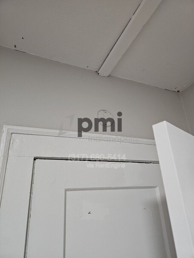 Building Photo - 2031 Southeastern Ave