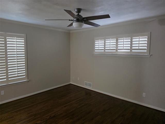 Building Photo - 9784 Maplehill Dr