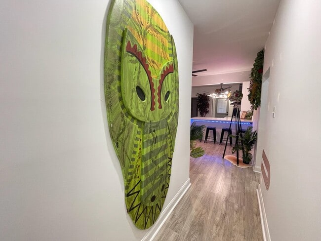 Building Photo - 2462 Hale Ave