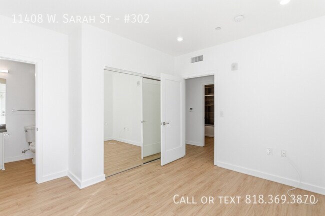 Building Photo - 11408 W Sarah St