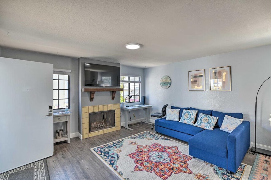 Building Photo - 434 Larkin St