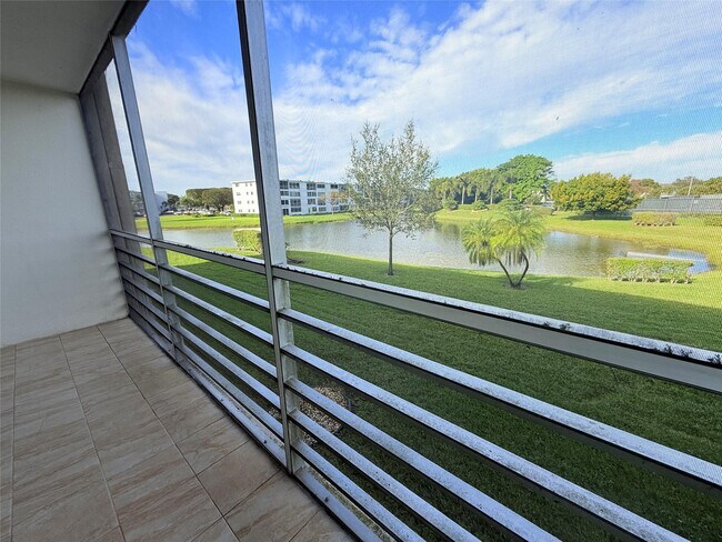 Building Photo - 2017 Newcastle A