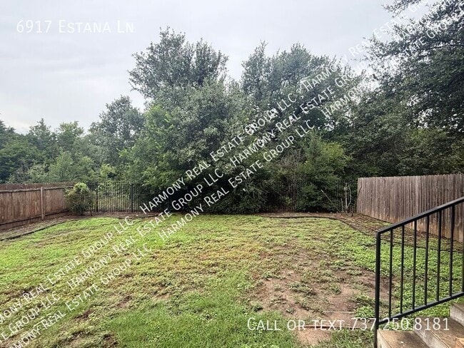 Building Photo - 6917 Estana Ln
