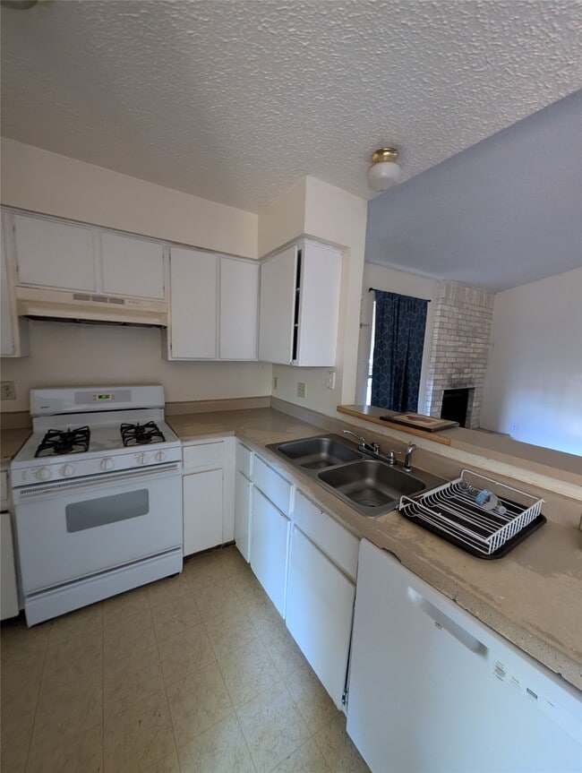 Building Photo - 9507 Night Star Dr