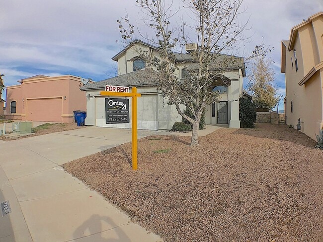 Primary Photo - Northeast/Mesquite Hills 3Bed/2.5bath Refr...