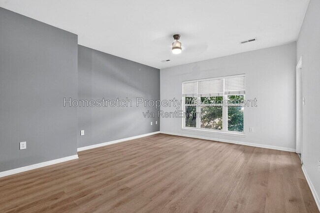 Building Photo - 1270 Strassner Dr