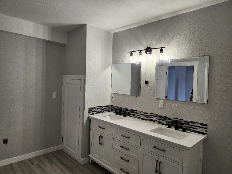 Building Photo - 109 N Kimball Ave