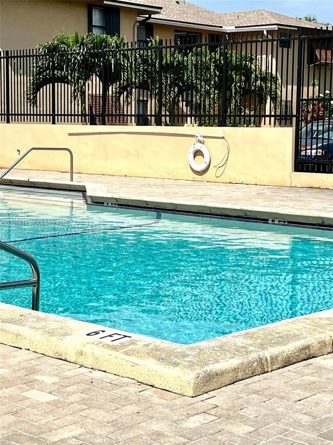 Building Photo - 6866 NW 173rd Dr