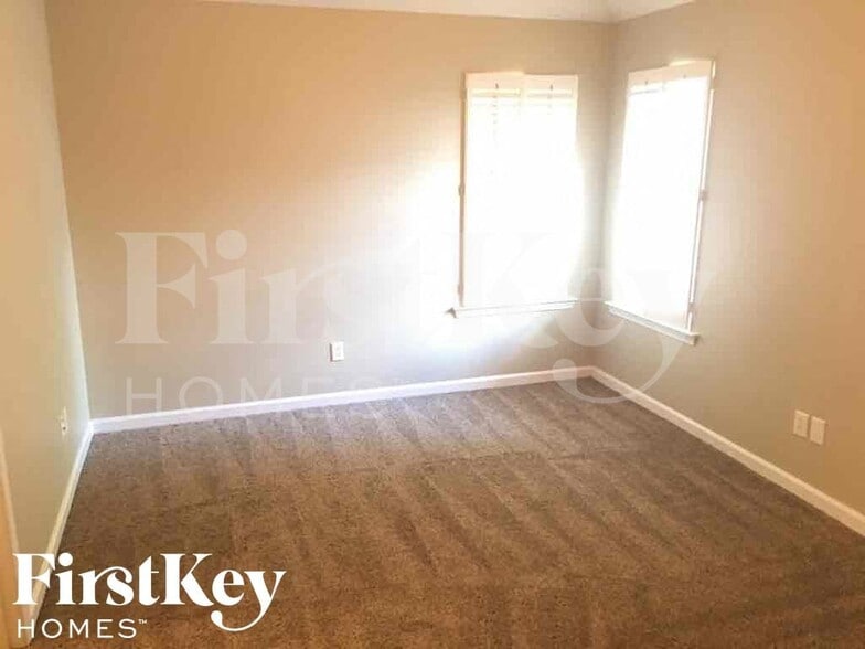 Building Photo - 865 Abbey Grove Ln