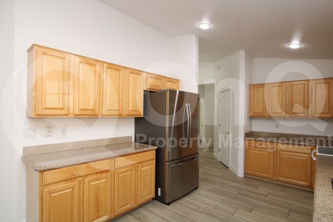 Building Photo - 1673 E Wildhorse Pl