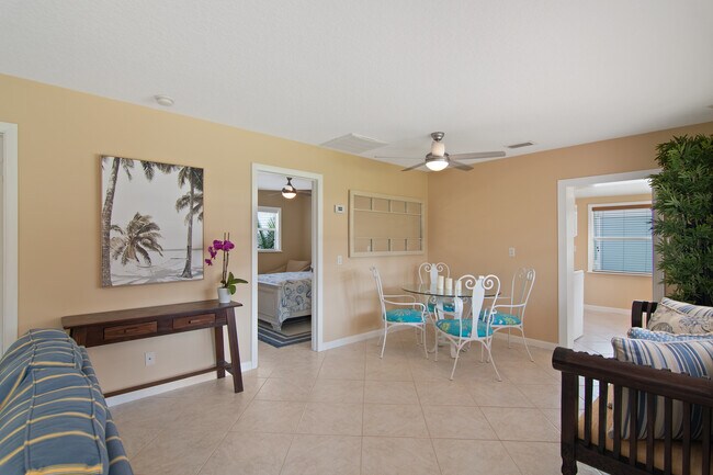 Building Photo - 1441 5th Ct