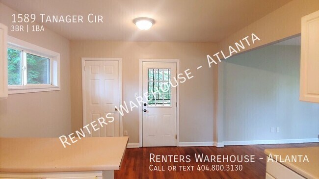 Building Photo - 1589 Tanager Cir