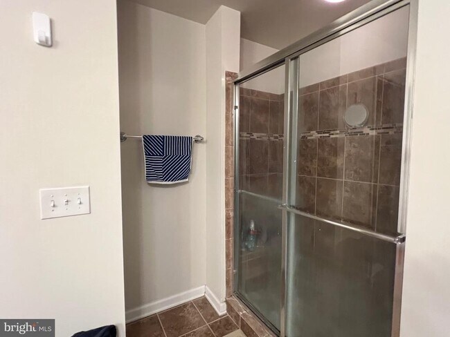Building Photo - 3048 Rittenhouse Cir