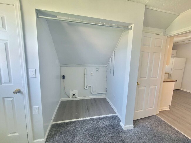 Building Photo - 120 N Wiley St