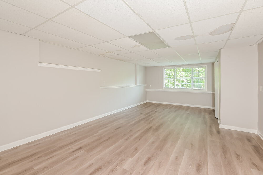 Building Photo - 9385 Eagles Landing Dr