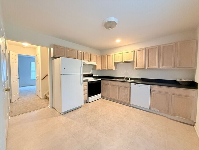 Building Photo - 57 Red Ln