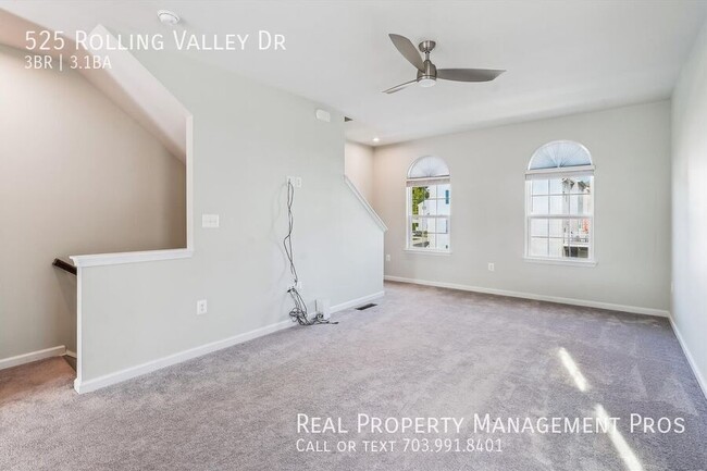 Building Photo - 525 Rolling Valley Dr