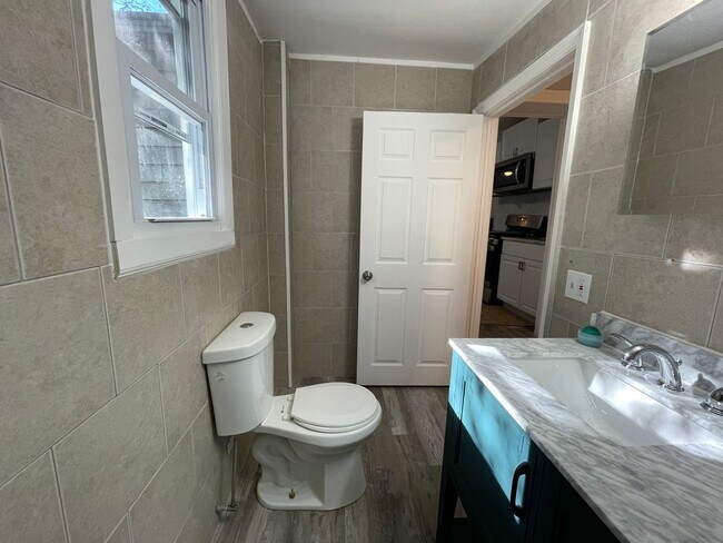 Building Photo - Gorgeous 4 Bedroom Home FOR RENT in Millville $1500