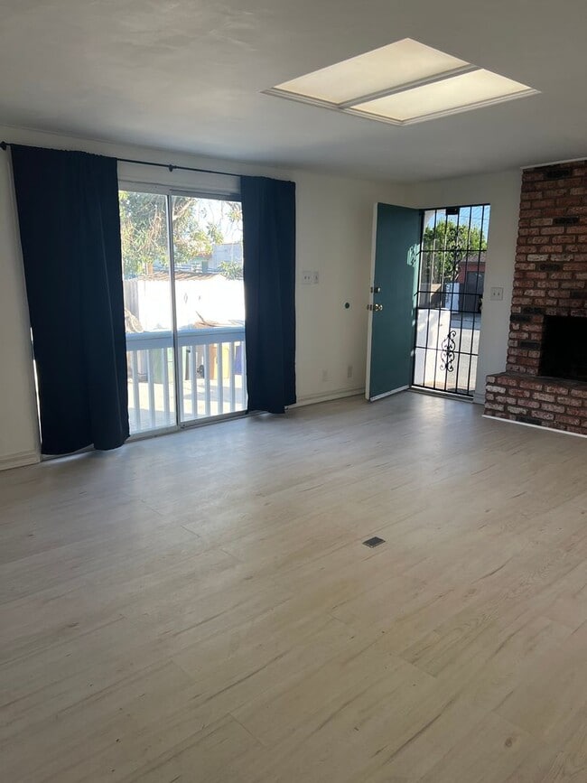Building Photo - Midtown Ventura Charming 3+2 bedroom home ...