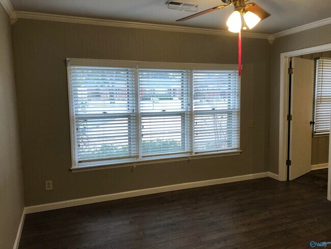 Building Photo - 7601 Martha Dr SE