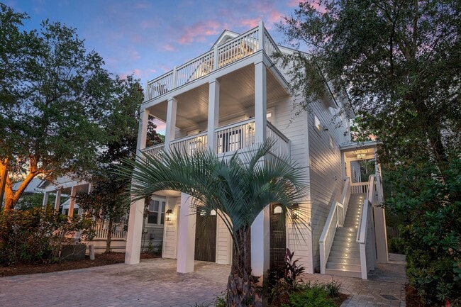 Building Photo - 18 Playalinda Court