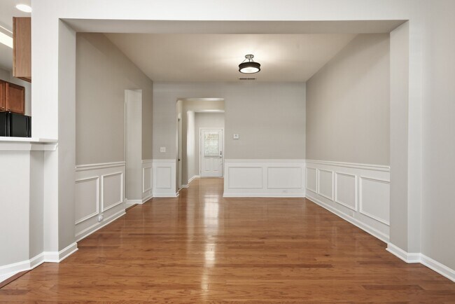 Building Photo - 1813 Willow Branch Ln