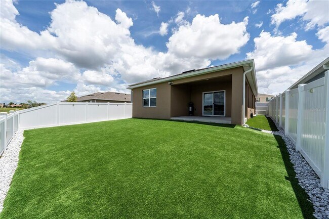Building Photo - 1796 Southfork Dr