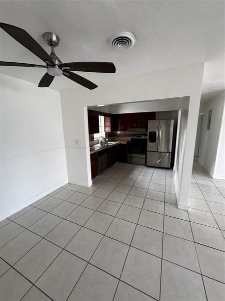 Building Photo - 1020 Indiana Ave