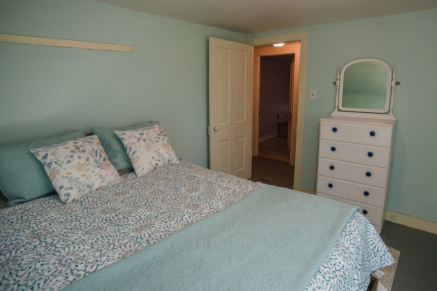 BR 2 with very comfortable queen bed. - 5277 Main St