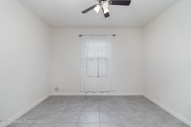 Building Photo - 975 Remington Green Dr SE