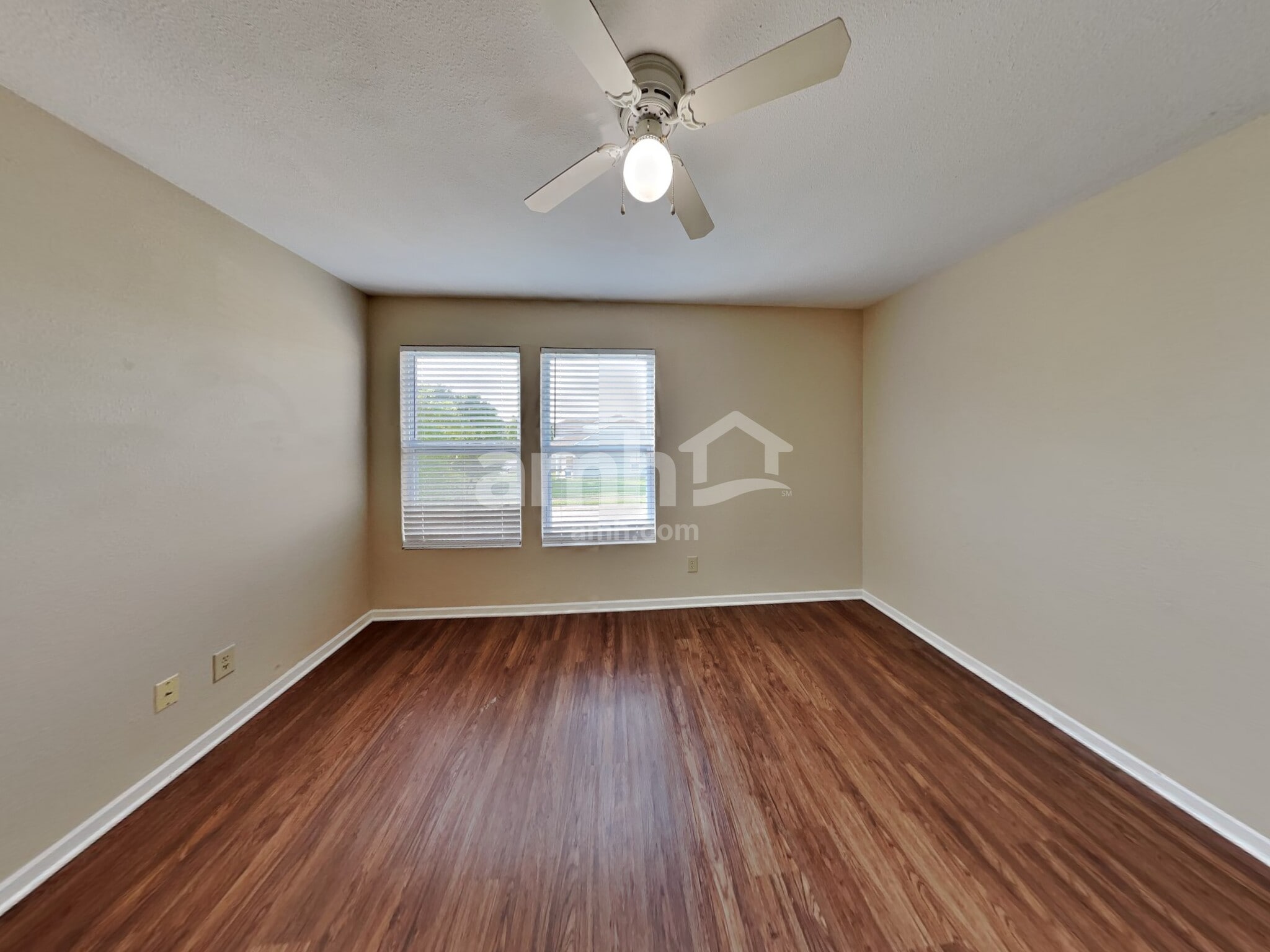 Building Photo - 8465 Wanda Lake Dr