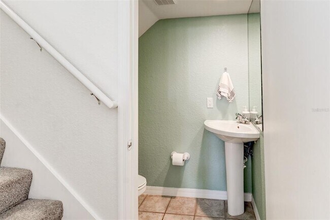Building Photo - 4004 Foxtail Palm Ct