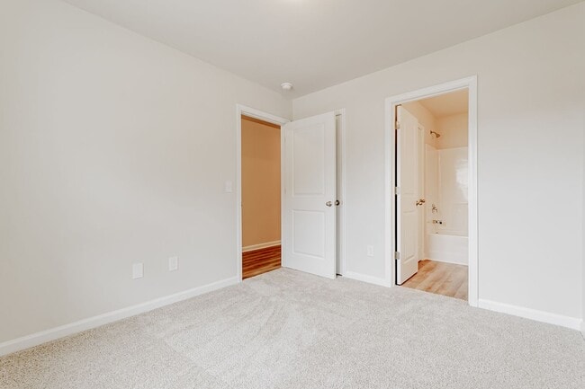 Building Photo - Gorgeous 4-Bedroom Home in Boulder Ridge –...