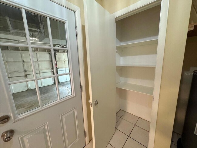 Building Photo - 3883 Hawkeye Cir