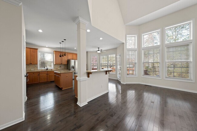 Building Photo - July Move-in, Cary Park!