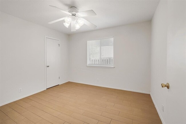 Building Photo - 16610 Pocono Dr